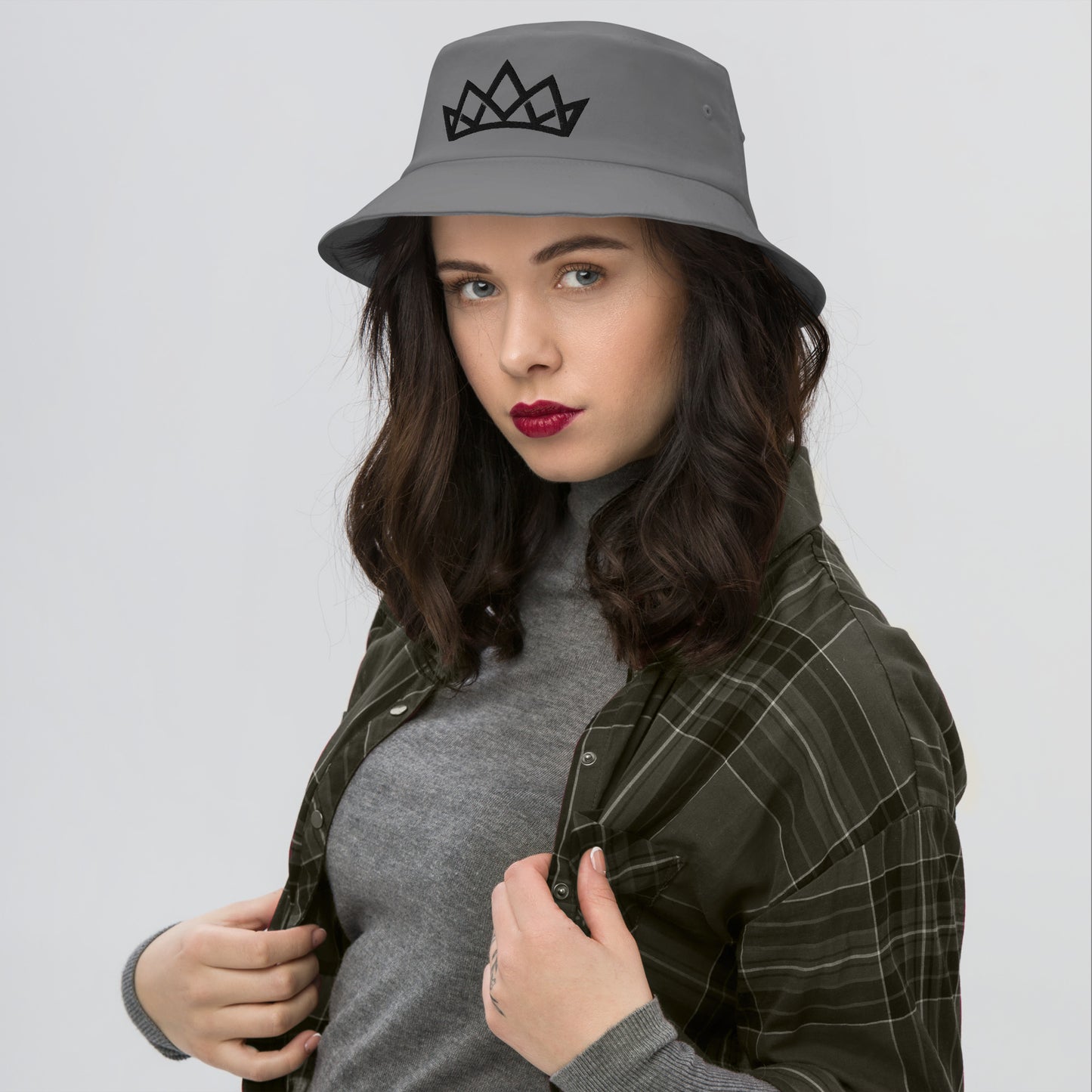 Crown Old School Bucket Hat - Black